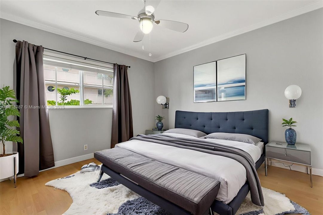 В аренду: $2,800 (2 спален, 2 ванн, 895 Квадратных фут)