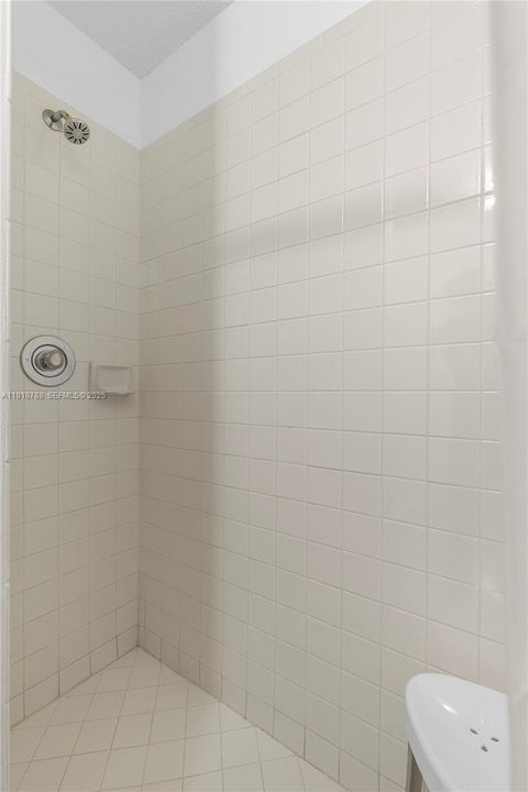 For Sale: $585,000 (3 beds, 2 baths, 1595 Square Feet)