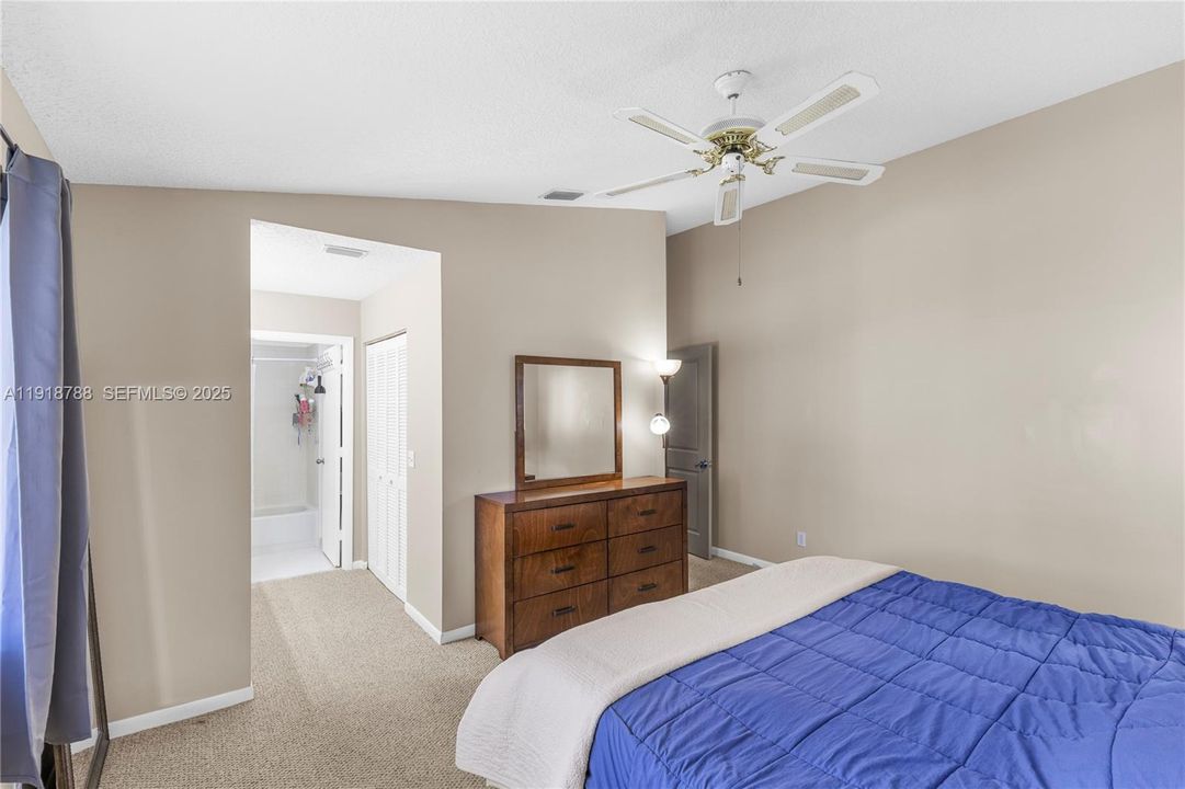 For Sale: $585,000 (3 beds, 2 baths, 1595 Square Feet)