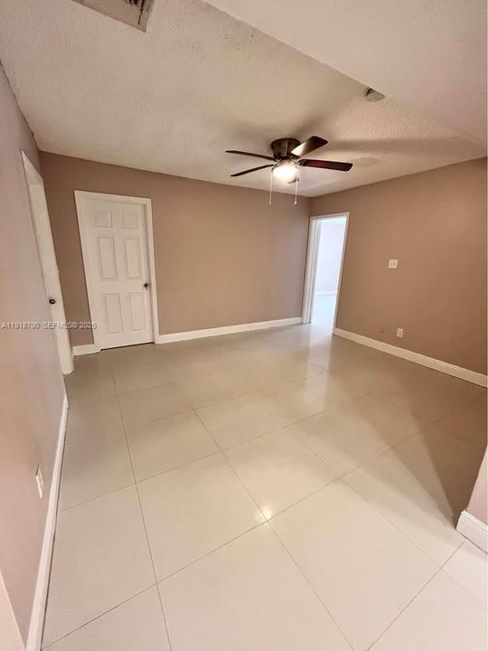 For Rent: $3,500 (3 beds, 2 baths, 1618 Square Feet)