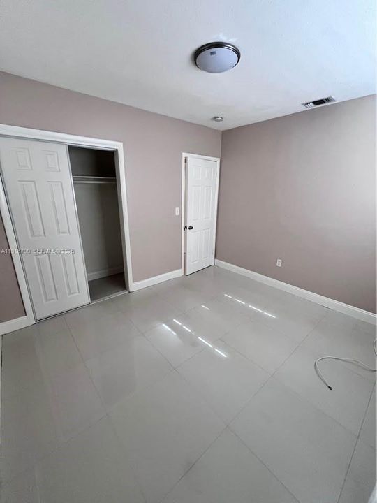 For Rent: $3,500 (3 beds, 2 baths, 1618 Square Feet)