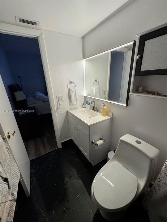 En Venta: $150,000 (2 camas, 2 baños, 990 Pies cuadrados)