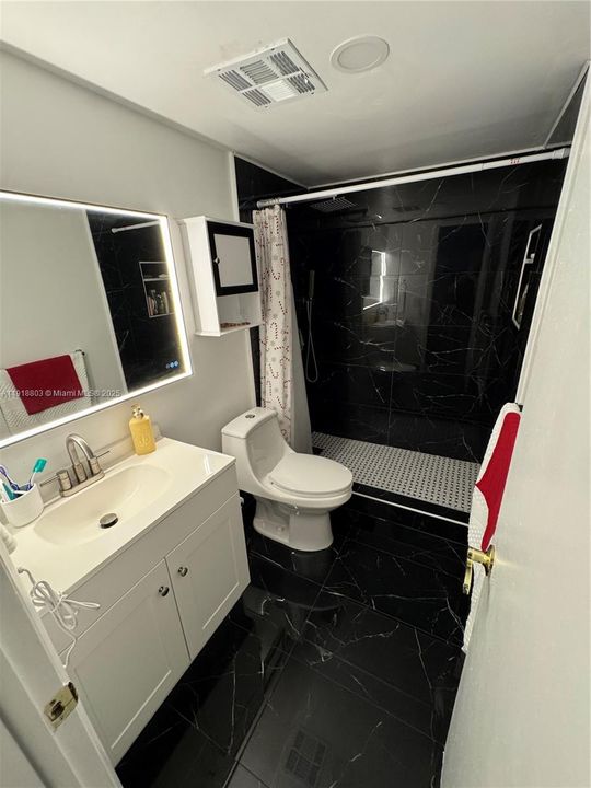 En Venta: $150,000 (2 camas, 2 baños, 990 Pies cuadrados)