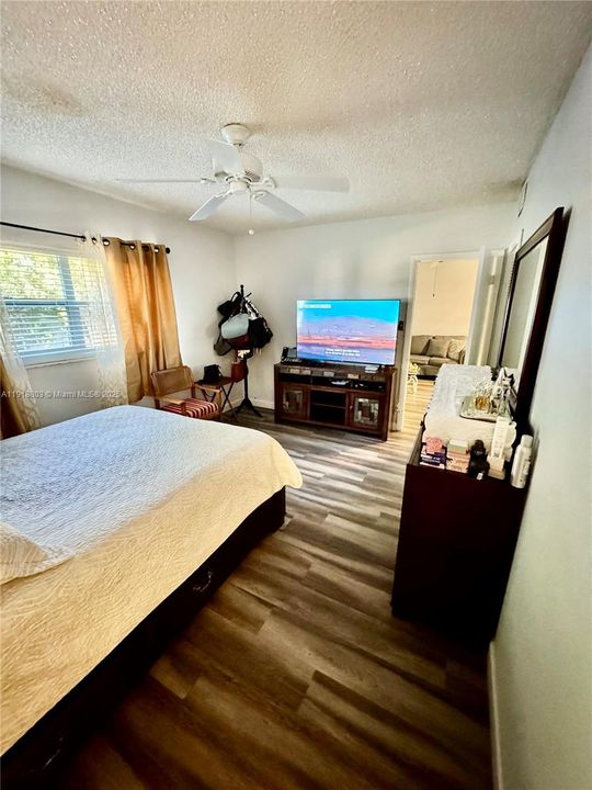 En Venta: $150,000 (2 camas, 2 baños, 990 Pies cuadrados)