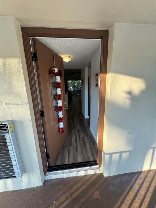 En Venta: $150,000 (2 camas, 2 baños, 990 Pies cuadrados)