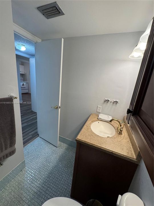 En Venta: $150,000 (2 camas, 2 baños, 990 Pies cuadrados)