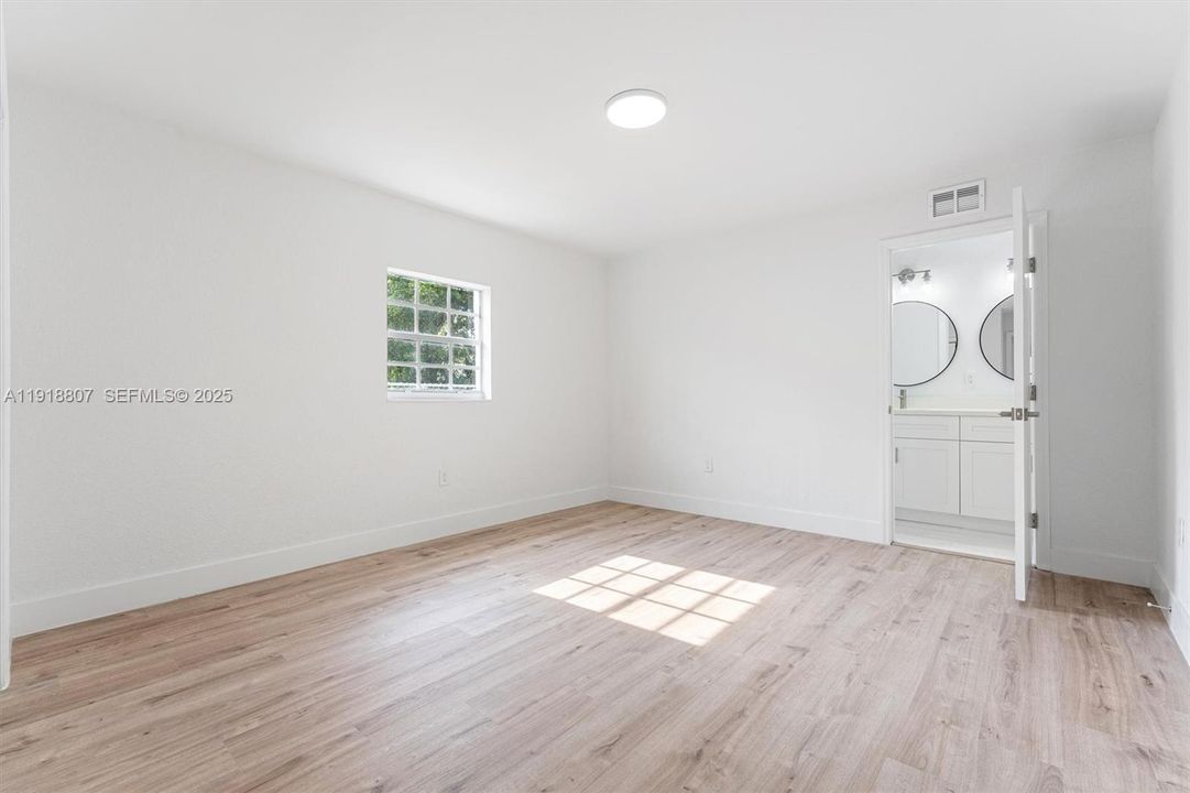 En Renta: $3,300 (3 camas, 2 baños, 1383 Pies cuadrados)