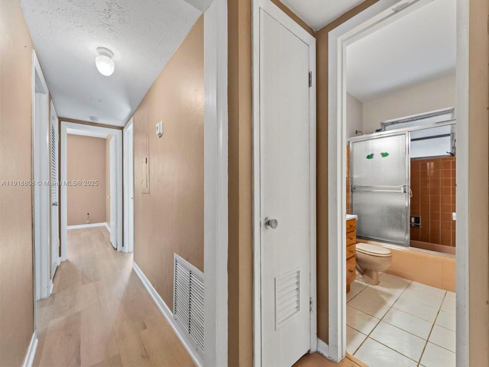 待售: $589,000 (3 贝兹, 2 浴室, 1404 平方英尺)