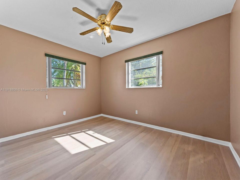 待售: $589,000 (3 贝兹, 2 浴室, 1404 平方英尺)