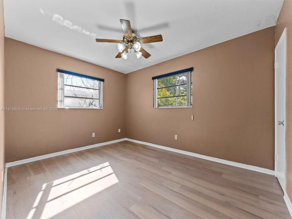 待售: $589,000 (3 贝兹, 2 浴室, 1404 平方英尺)