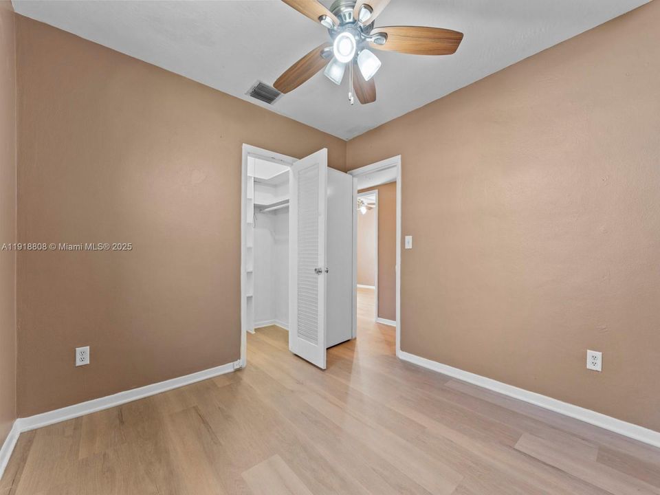 待售: $589,000 (3 贝兹, 2 浴室, 1404 平方英尺)