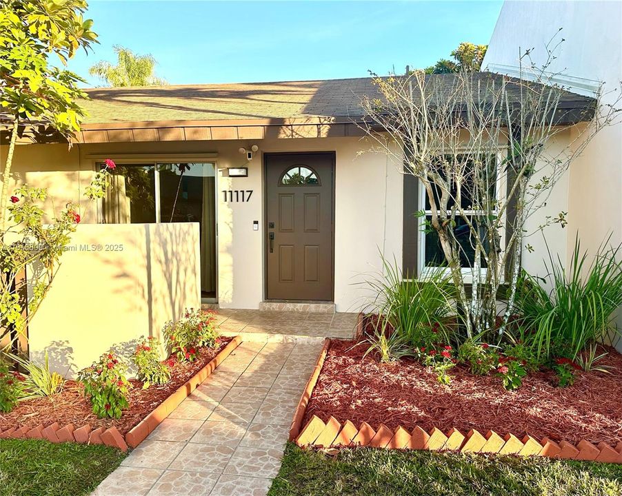 En Venta: $479,900 (3 camas, 1 baños, 1015 Pies cuadrados)