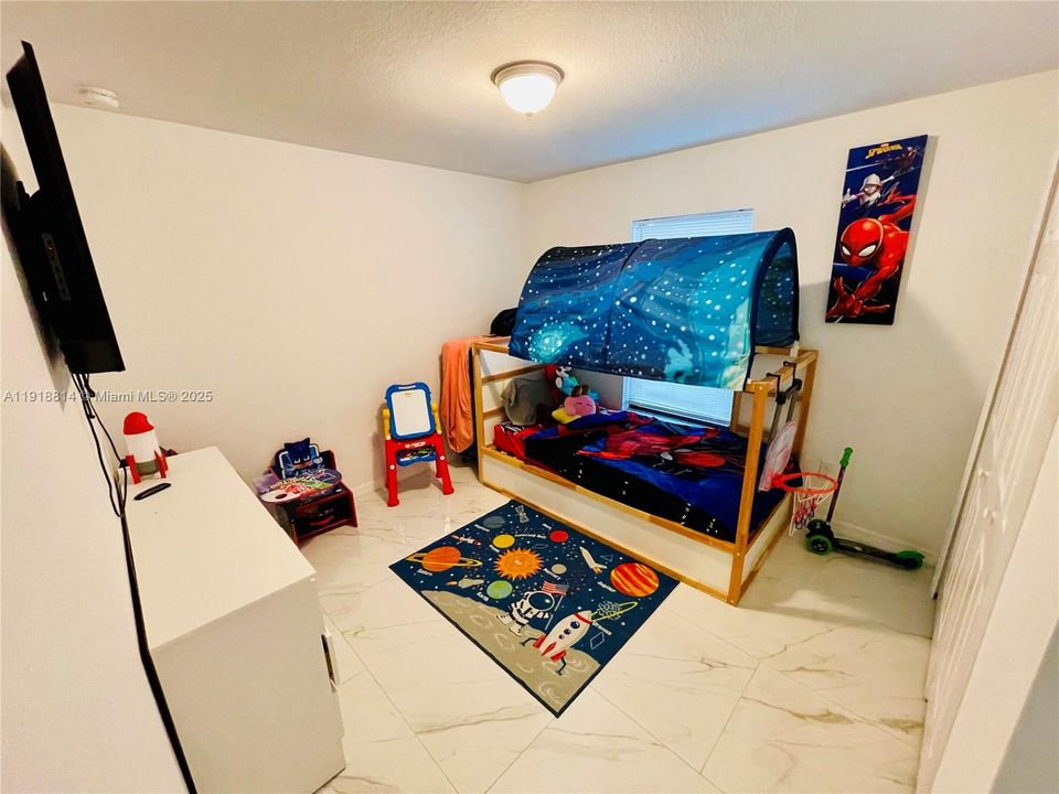 В аренду: $2,500 (3 спален, 2 ванн, 1437 Квадратных фут)