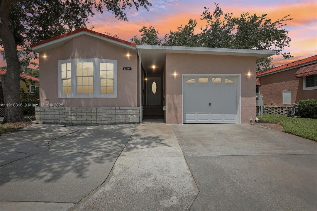 出租: $1,600 (1 贝兹, 2 浴室, 1250 平方英尺)