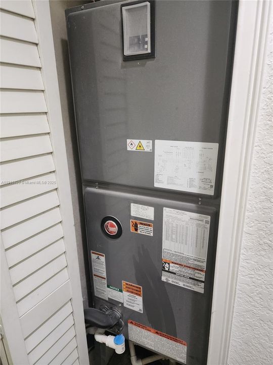 En Venta: $540,000 (3 camas, 2 baños, 1171 Pies cuadrados)