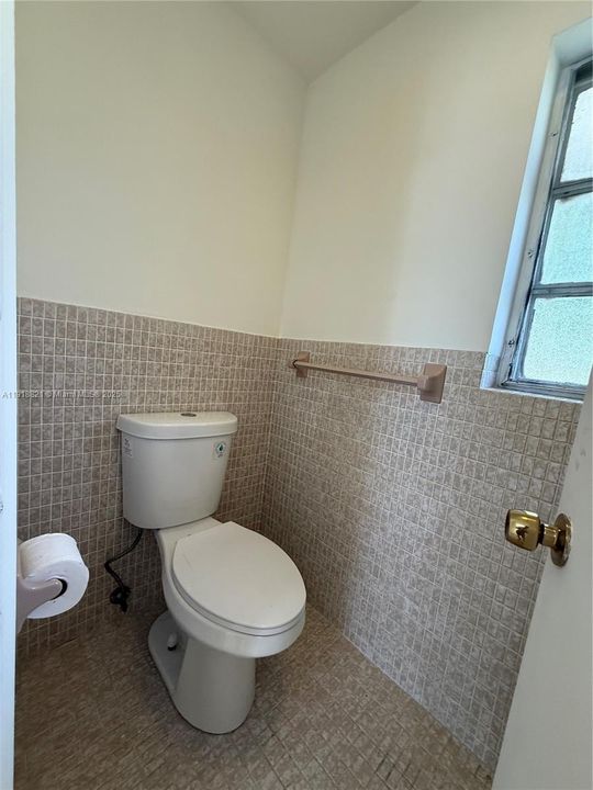 En Venta: $450,000 (2 camas, 2 baños, 1108 Pies cuadrados)