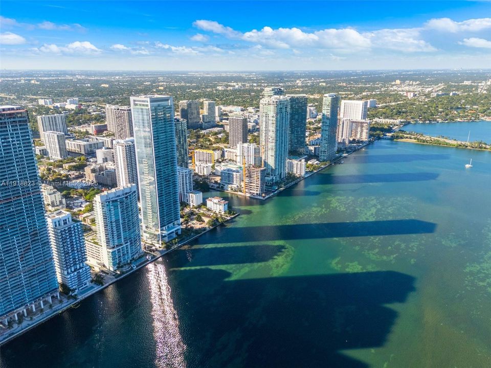 For Sale: $634,900 (1 beds, 1 baths, 680 Square Feet)