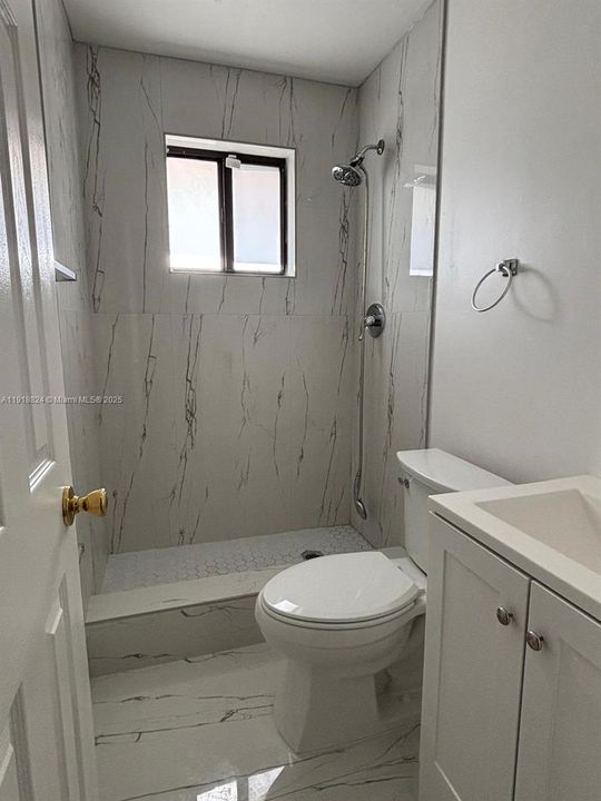 Recientemente alquilado: $2,100 (2 camas, 2 baños, 755 Pies cuadrados)