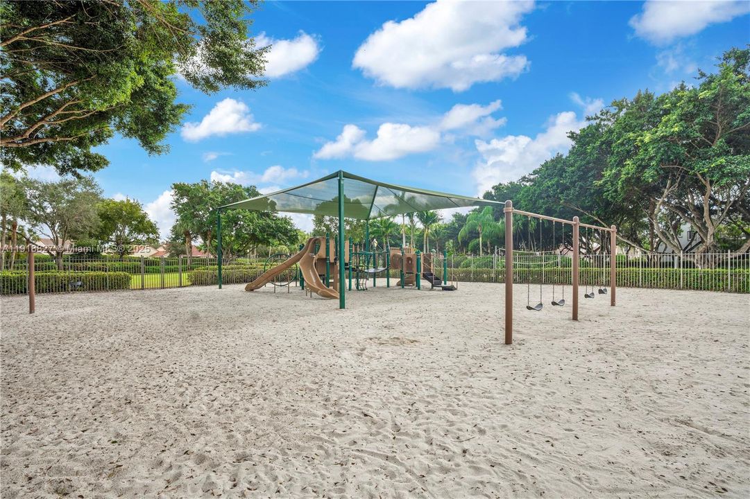 For Sale: $840,000 (4 beds, 2 baths, 2133 Square Feet)