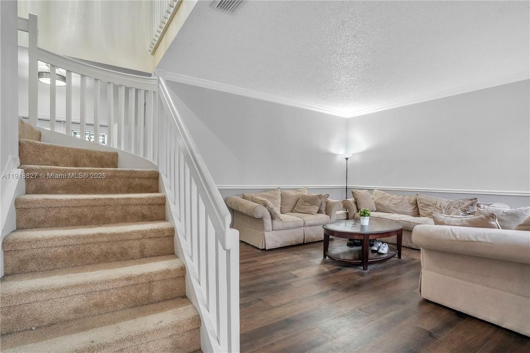 For Sale: $840,000 (4 beds, 2 baths, 2133 Square Feet)