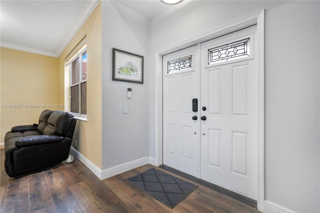 For Sale: $840,000 (4 beds, 2 baths, 2133 Square Feet)