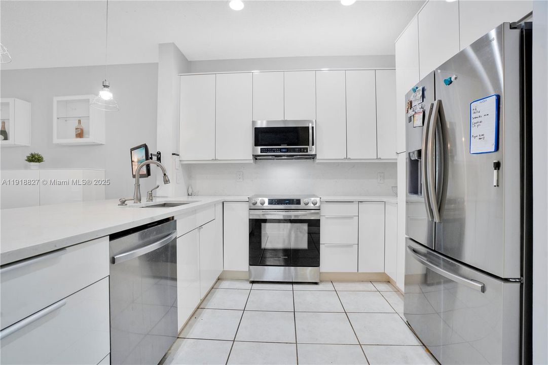 For Sale: $840,000 (4 beds, 2 baths, 2133 Square Feet)