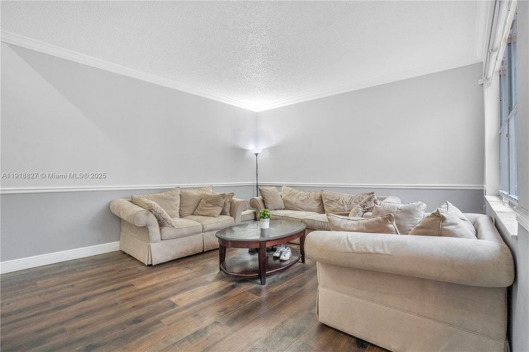 For Sale: $840,000 (4 beds, 2 baths, 2133 Square Feet)