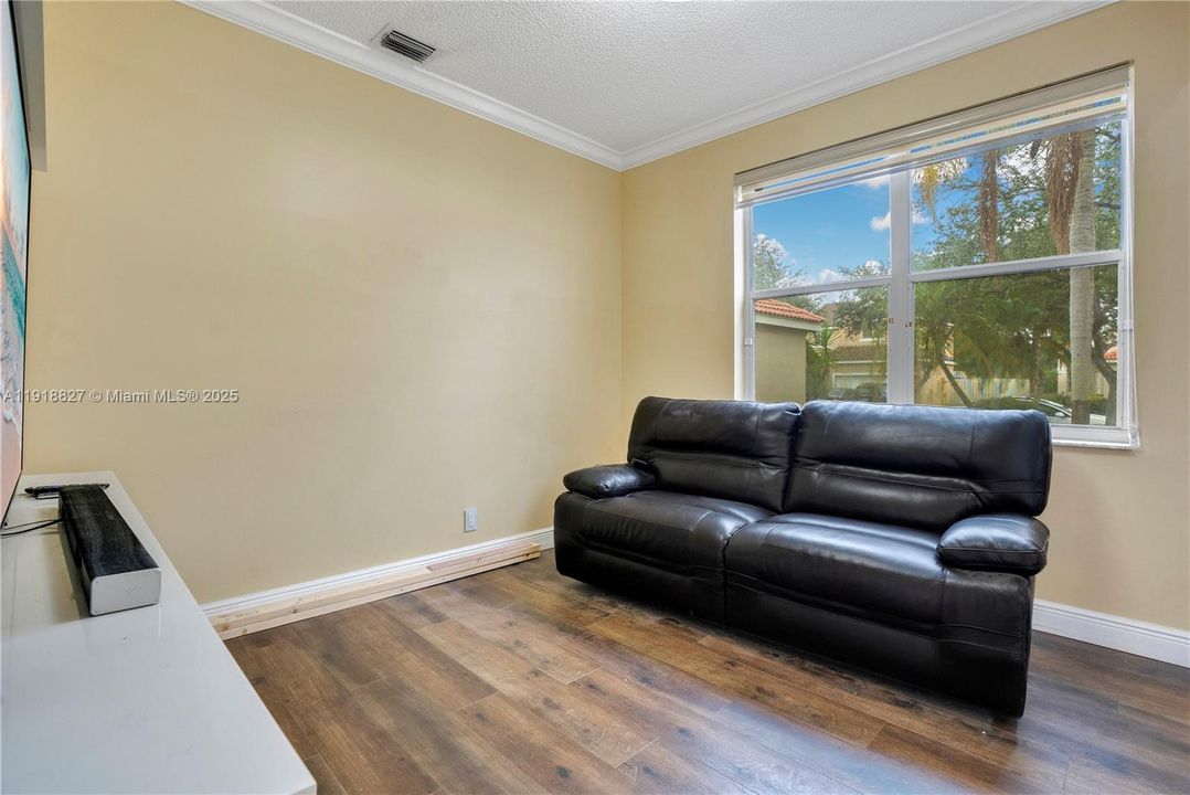 For Sale: $840,000 (4 beds, 2 baths, 2133 Square Feet)