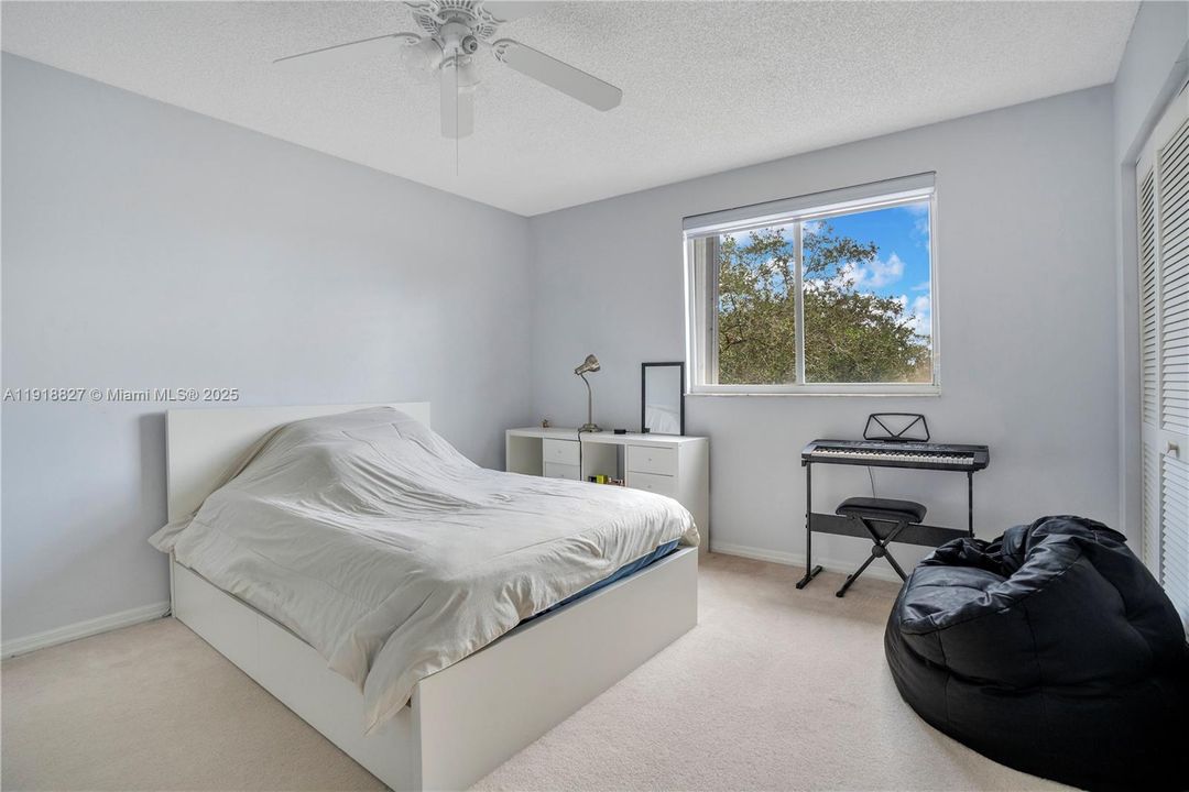 For Sale: $840,000 (4 beds, 2 baths, 2133 Square Feet)