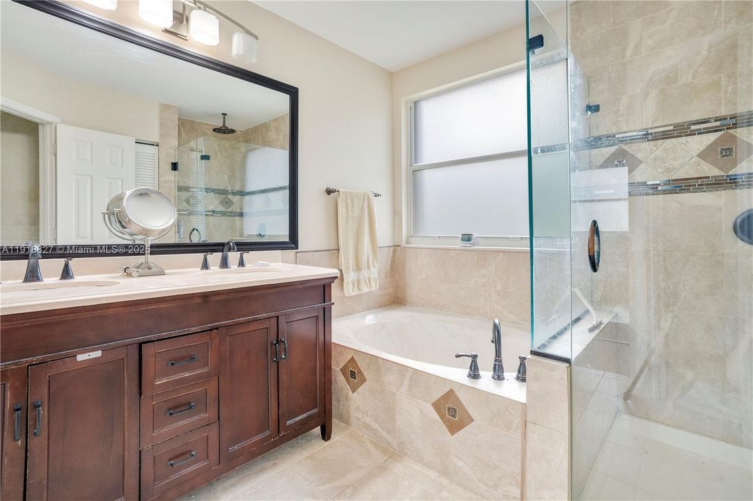 For Sale: $840,000 (4 beds, 2 baths, 2133 Square Feet)