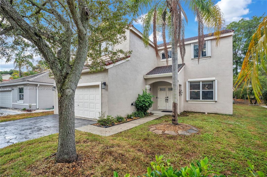 For Sale: $840,000 (4 beds, 2 baths, 2133 Square Feet)