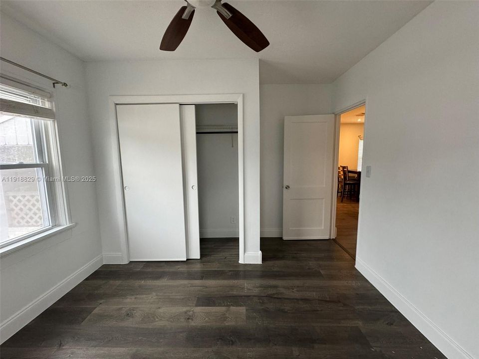 出租: $2,400 (2 贝兹, 1 浴室, 676 平方英尺)