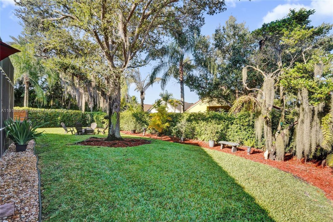 На продажу: $840,000 (4 спален, 2 ванн, 2324 Квадратных фут)