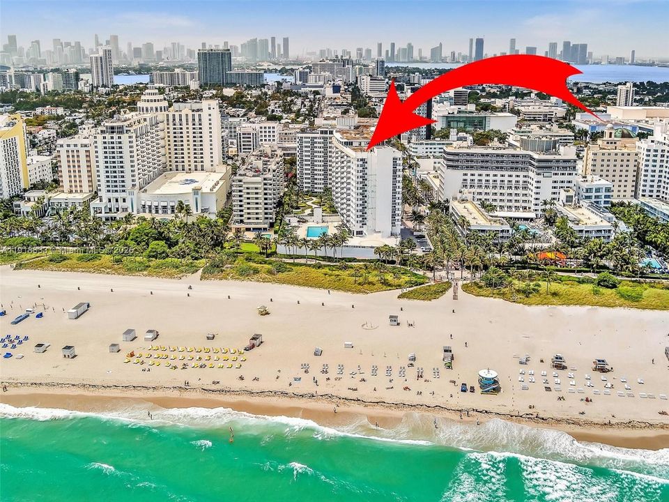 For Rent: $3,200 (1 beds, 1 baths, 835 Square Feet)