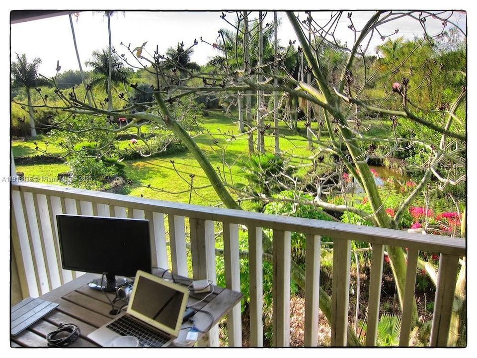 Vendido Recientemente: $695,000 (4 camas, 3 baños, 2651 Pies cuadrados)