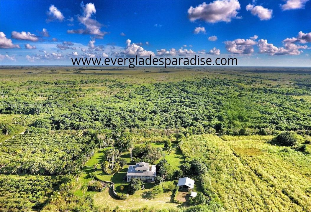 Vendido Recientemente: $695,000 (4 camas, 3 baños, 2651 Pies cuadrados)