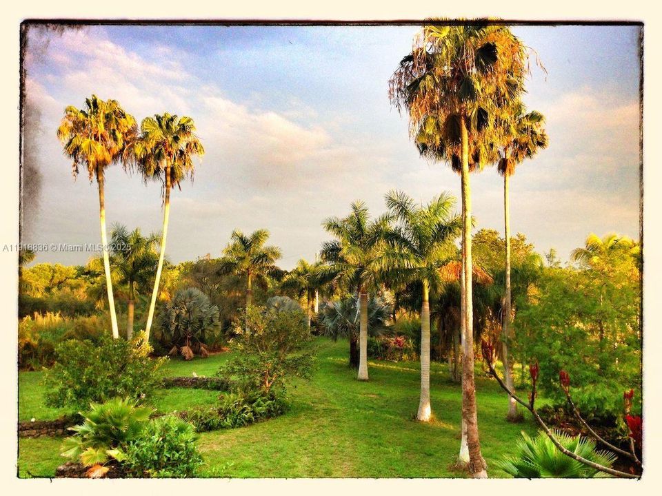 Vendido Recientemente: $695,000 (4 camas, 3 baños, 2651 Pies cuadrados)