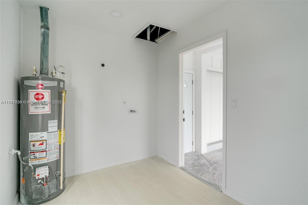 На продажу: $289,000 (2 спален, 2 ванн, 0 Квадратных фут)