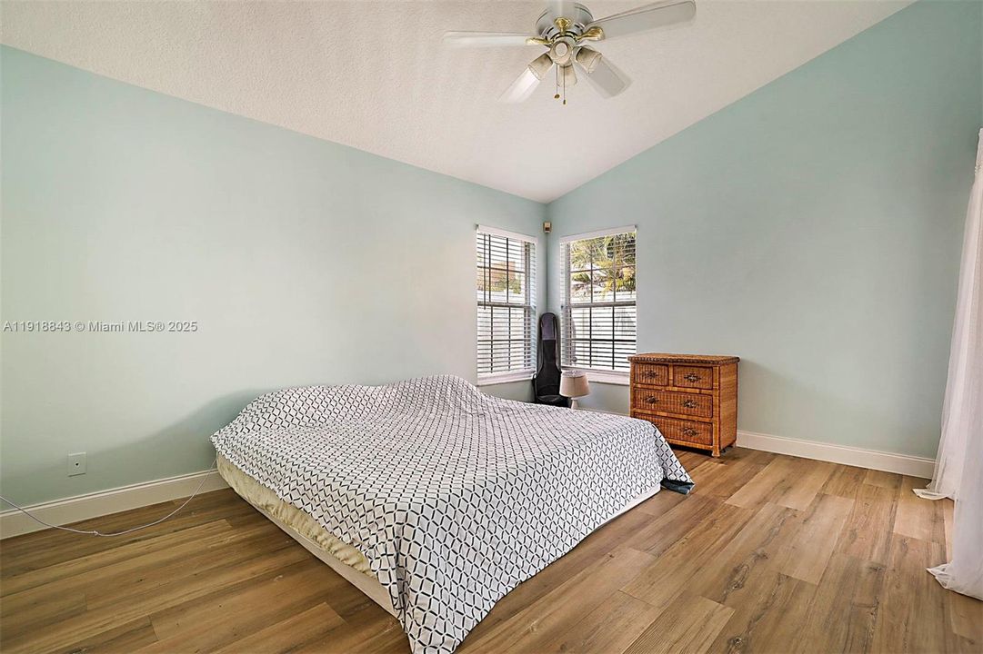 Active With Contract: $639,900 (4 beds, 2 baths, 1861 Square Feet)