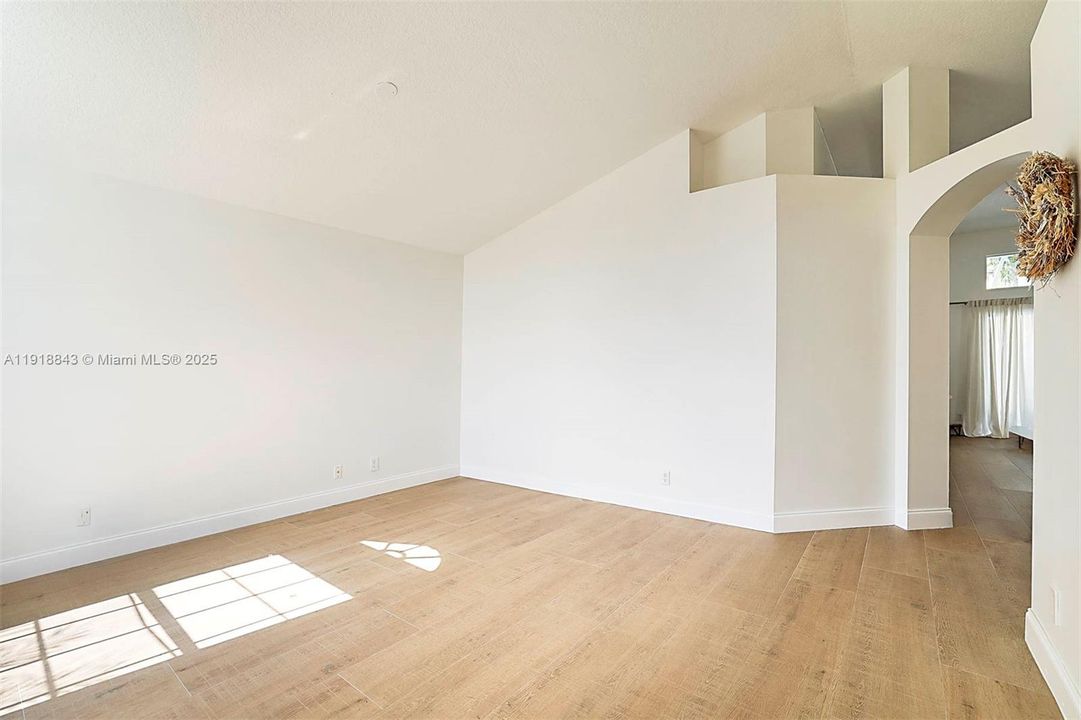 Active With Contract: $639,900 (4 beds, 2 baths, 1861 Square Feet)