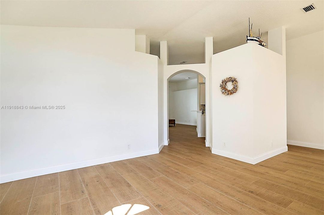 Active With Contract: $639,900 (4 beds, 2 baths, 1861 Square Feet)