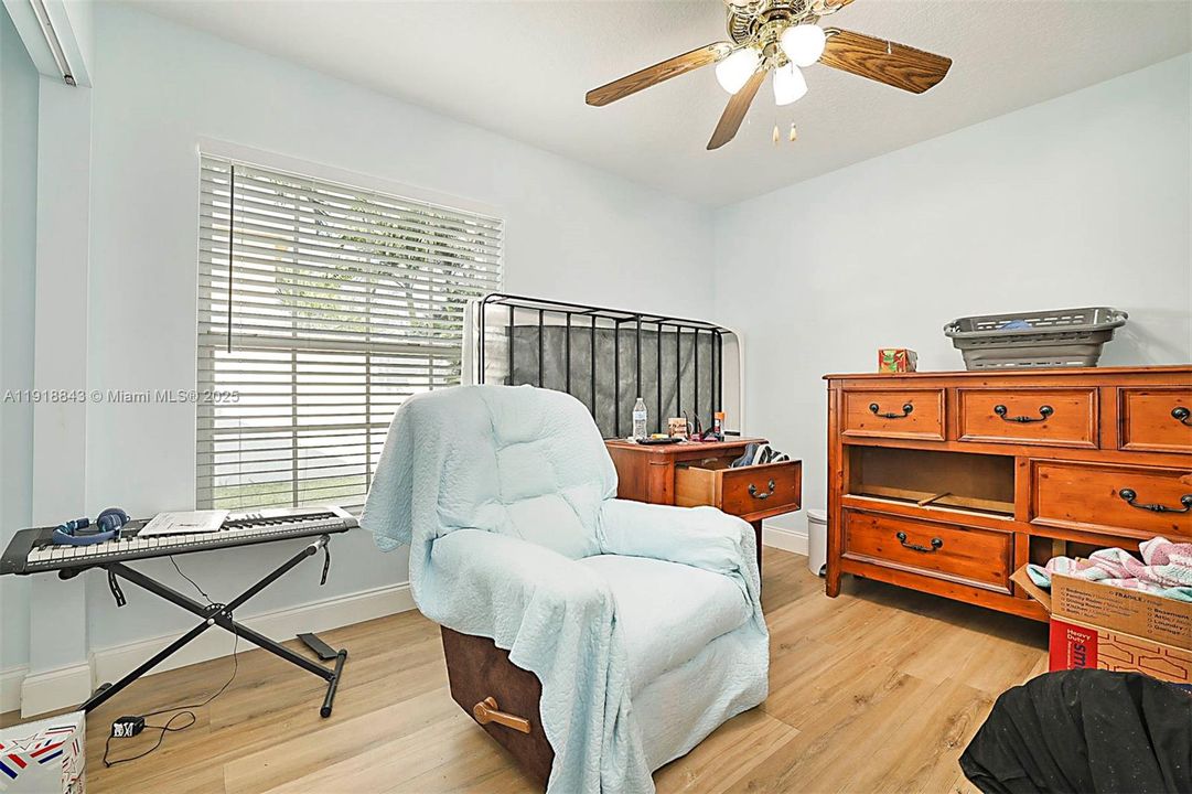 Active With Contract: $639,900 (4 beds, 2 baths, 1861 Square Feet)