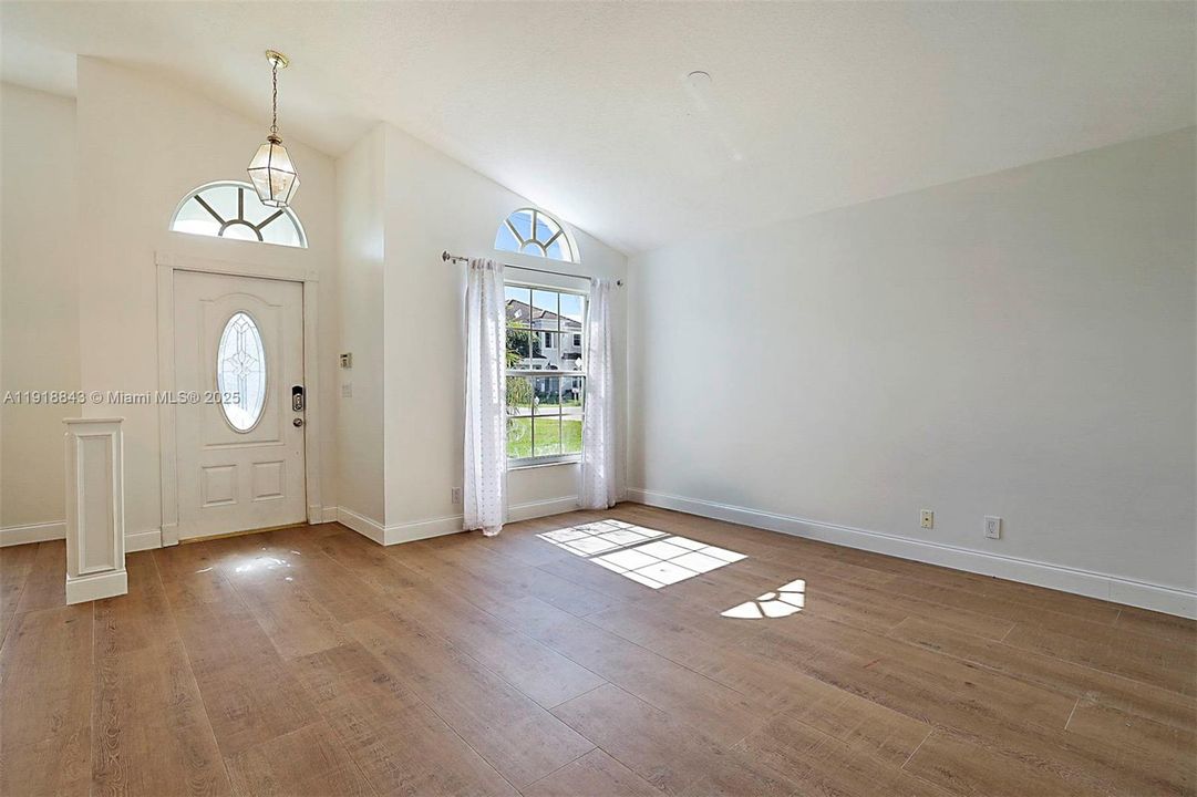 Active With Contract: $639,900 (4 beds, 2 baths, 1861 Square Feet)