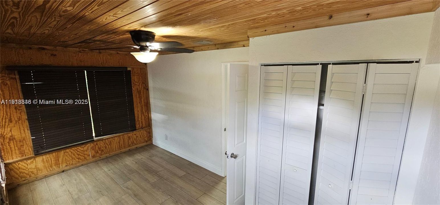 For Rent: $2,500 (4 beds, 2 baths, 1446 Square Feet)