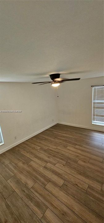 For Rent: $2,500 (4 beds, 2 baths, 1446 Square Feet)