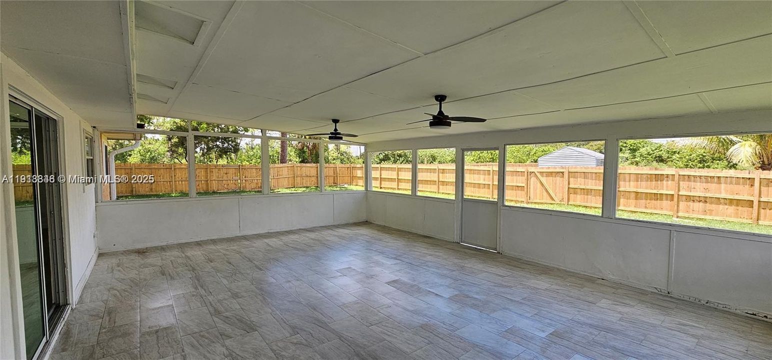 For Rent: $2,500 (4 beds, 2 baths, 1446 Square Feet)