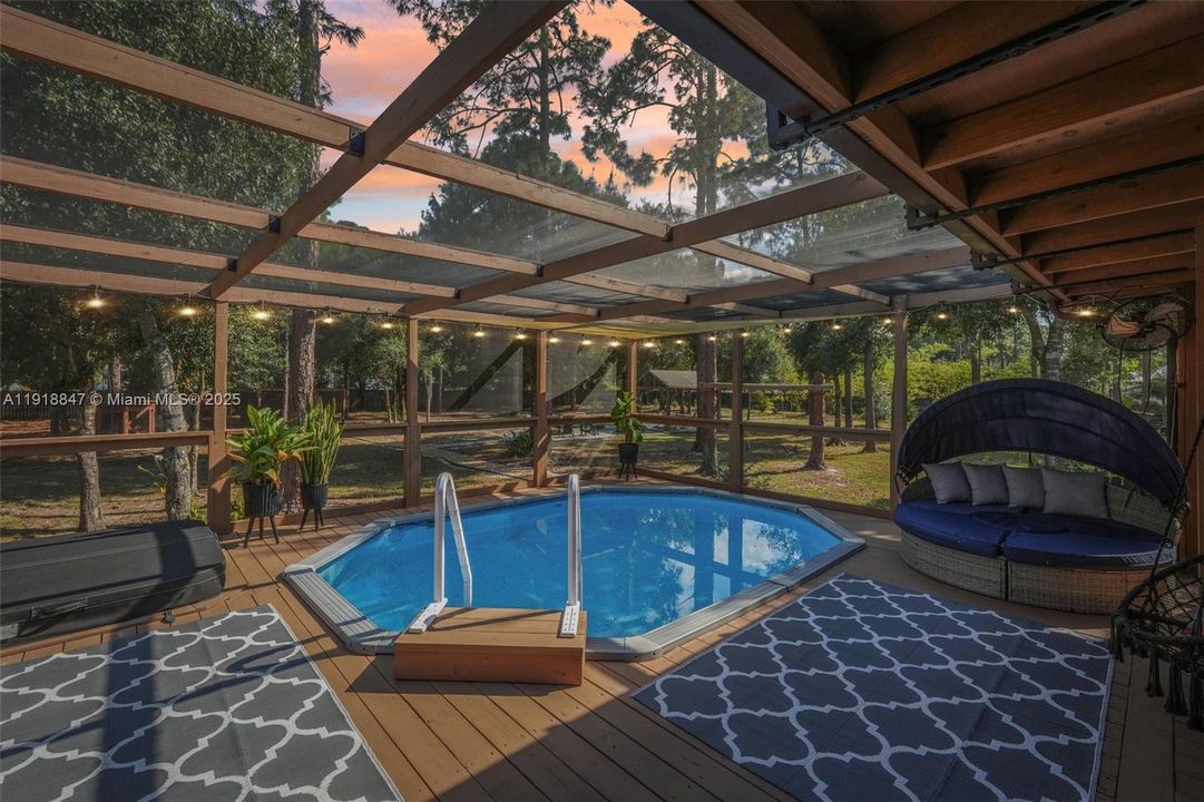 На продажу: $595,000 (3 спален, 2 ванн, 1456 Квадратных фут)