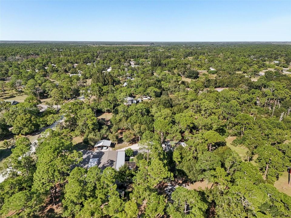 На продажу: $595,000 (3 спален, 2 ванн, 1456 Квадратных фут)