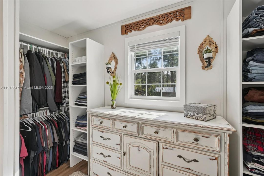 На продажу: $595,000 (3 спален, 2 ванн, 1456 Квадратных фут)