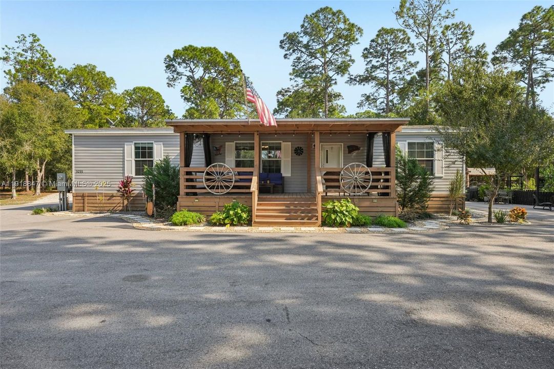 На продажу: $595,000 (3 спален, 2 ванн, 1456 Квадратных фут)